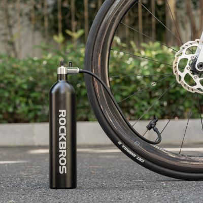 11. Rockbros Tubeless Reifenfüller 200 PSI 1.2l - Schwarz