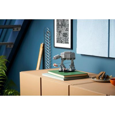 22. LEGO Star Wars 75440 AT-AT