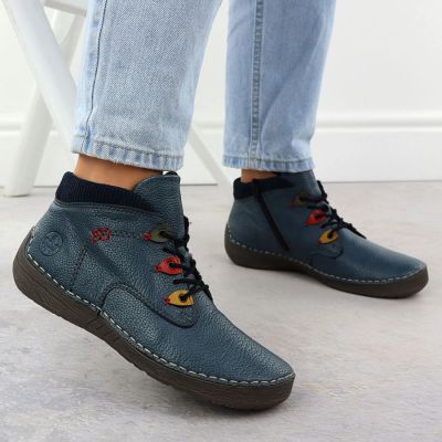 11. Gefütterte komfortable blaue Damenstiefeletten Rieker 52544-14