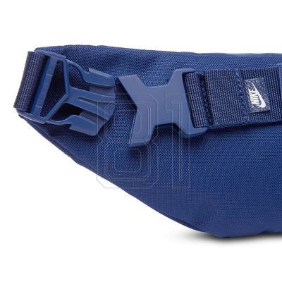 4. Nike Heritage Waistpack DB0488-492