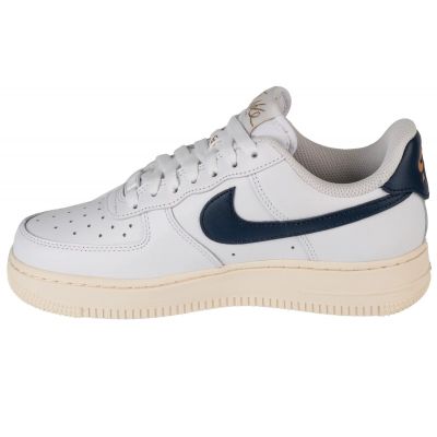2. Nike W Air Force 1 07 EasyOn W HJ9122-100 Schuhe