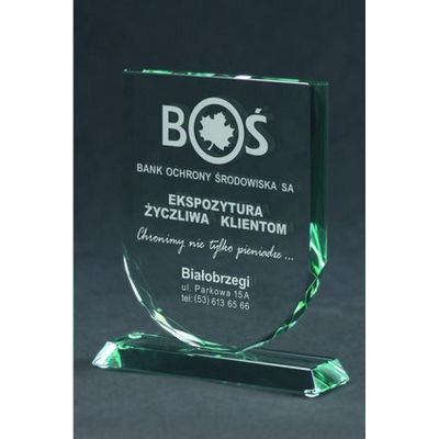 7. Gravierte Glastrophäe mit Etui