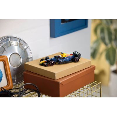 5. LEGO Speed Champions 77243 Oracle Red Bull Racing RB20 F1-Rennwagen