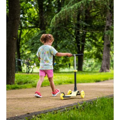 6. Coolslide Muffin Jr Scooter 92800398227