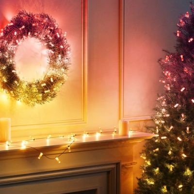 7. Twinkly Candies – 200 kerzenförmige RGB-LED-Lichter, grünes Kabel, USB-C