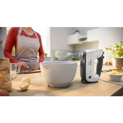 6. Bosch ErgoMixx MFQ37490 Küchenmaschine mit Rührschüssel (750 W; Weiß)