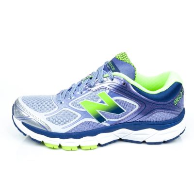32. New Balance W W860GP6-D Laufschuhe