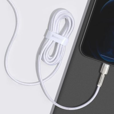 8. Baseus Cafule Series Metal Data USB-C / Lightning 20W PD-Kabel 2 m - Weiß