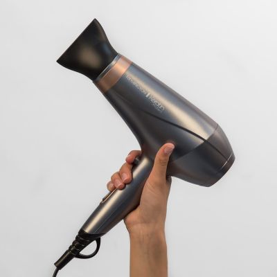 9. REMINGTON AC8820 Haartrockner