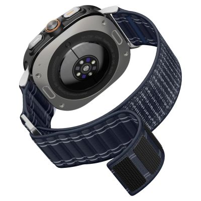 11. Spigen WBF0 Armband für Samsung Galaxy Watch Ultra 47 mm – Marineblau