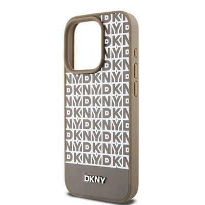 6. DKNY MagSafe-Hülle aus Leder mit bedrucktem Muster und Metalllogo für iPhone 15 Pro Max, Braun