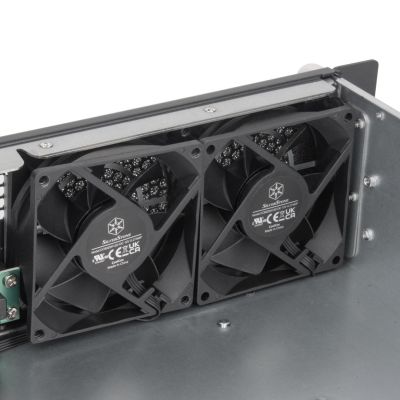 10. Silverstone Stand RM23-502-MINI Schwarz