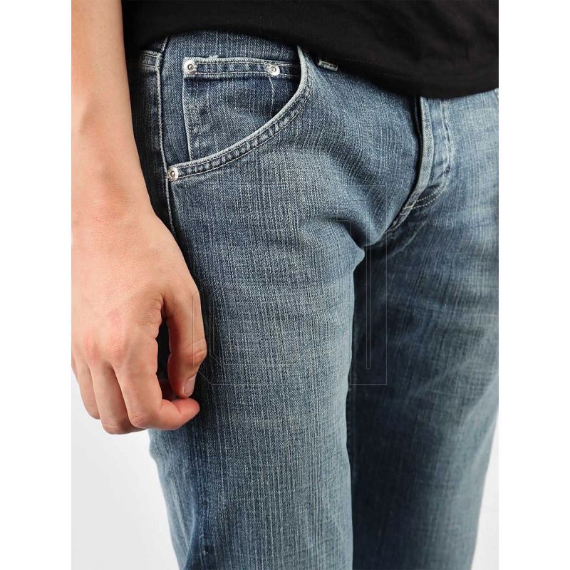4. Lee Flint M 701ADPM Jeans
