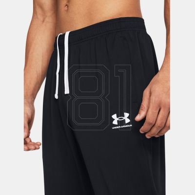 6. Under Armour Challenger M 1382602001 Hose