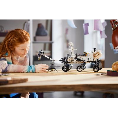 6. LEGO Technic 42158 NASA Perseverance Mars-Rover