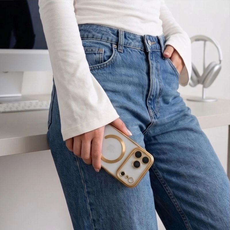 7. Tech-Protect MagFlex Hülle für iPhone 18 Pro Max / 17 Pro Max – Gold