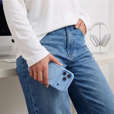 7. Tech-Protect Magmat Magsafe CC Hülle für iPhone 18 Pro / 17 Pro – Hellblau matt