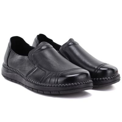 8. Bequeme Damen-Slipper aus Leder, schwarz, Vinceza 107241