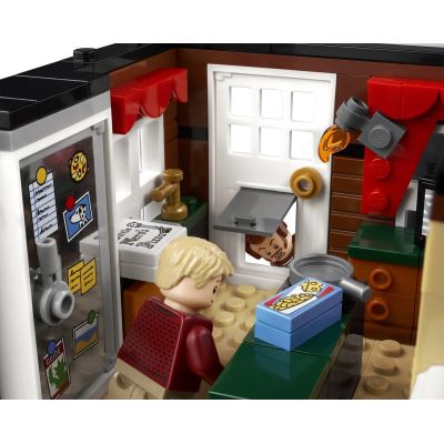 41. LEGO Ideas 21330 Kevin – Allein zu Haus