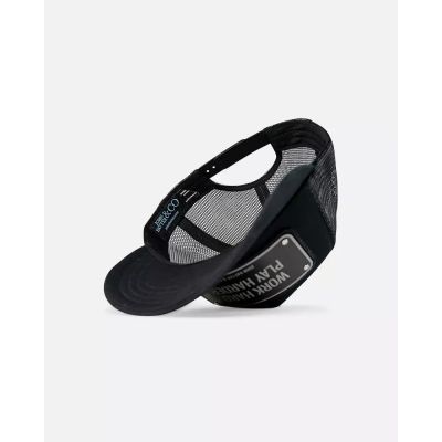 5. JOHN HATTER & CO WORK HARD PLAY HARDER SCHWARZ 1-1073-U00