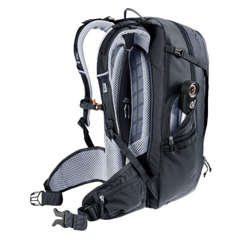 7. Deuter Trans Alpine 30 Fahrradrucksack 320032470000