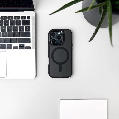 3. Fashion Case kompatibel mit MagSafe für iPhone 17 Pro Max - Schwarz