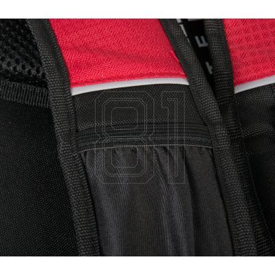 Hi-Tec Wanderrucksack Mandor 20 L in rot und schwarz
