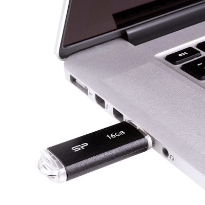 7. Pendrive Silicon Power Ultima U02 16GB USB 2.0 schwarz (SP016GBUF2U02V1K)