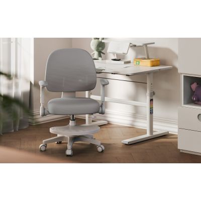 6. Junior 5.0 Grauer Drehstuhl