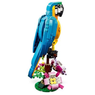 4. LEGO Creator 31136 Exotischer Papagei
