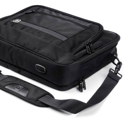 2. Swissbags Lausanne 15L Umhängetasche