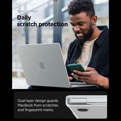 10. Spigen AirSkin Hülle für MacBook Pro 14" 2021 / 2023 / 2024 / 2025 / 2026 - Transparent Matt
