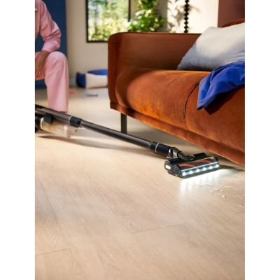 16. Philips 8000 Aqua XC8057/01 Akku-Staubsauger