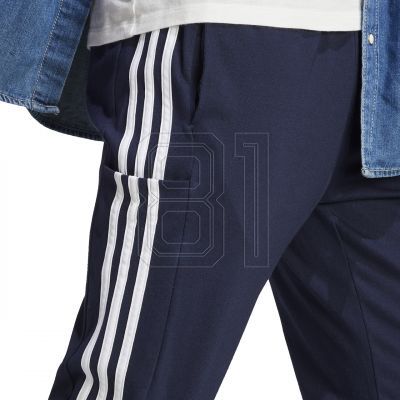 5. adidas Essentials Single Jersey Tapered Open Hem 3-Streifen M IC0045