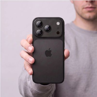 8. Tech-Protect Camfull Fit+ Kameraschutzhülle für iPhone 18 Pro Max – Schwarz