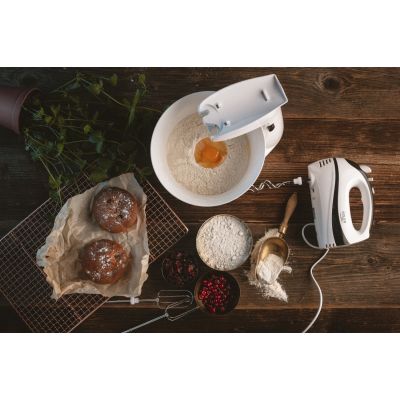 25. Adler AD 4206 Handmixer (300W; weiß)