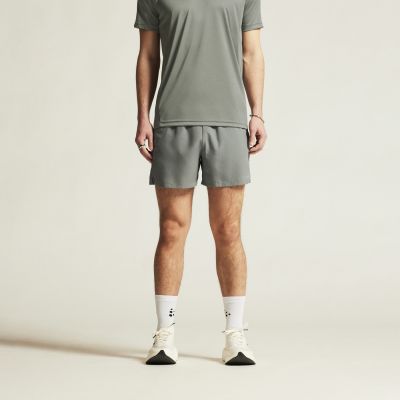 2. Herren CORE ESSENCE SHORTS 2 M