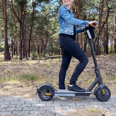 13. Wozinsky Thermo-Flaschentasche für Fahrrad oder Roller, 1 l, Schwarz (WBB29BK)