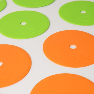 4. Flache Spielfeldmarkierungen - rund 15 cm - 6x grün 6x orange SMJ sport ZPO-OG