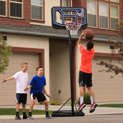 28. Lifetime 44" LOGAN 90819 Basketballständer