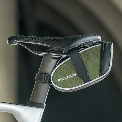 4. Rockbros C52-2 leichte Satteltasche mit 250-mAh-Beleuchtung – grün