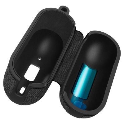 7. Spigen Urban Fit Hülle für Apple AirPods Pro 1/2 – Schwarz
