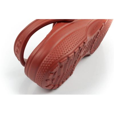 7. Crocs Clog-Sandalen für Damen und Herren, klassisch braun, unisex, bequem und modisch