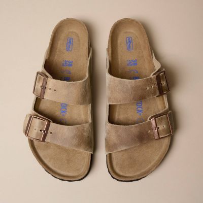 9. Birkenstock Arizona Soft Footbed Oiled Leather Tobacco Brown Schmale Damen/Herren Slides (0552813)