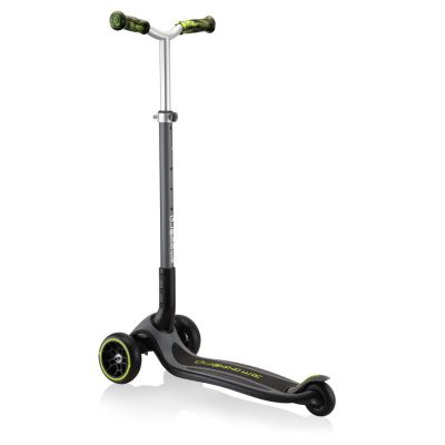 4. Globber Master Prime 3-Rad-Scooter / Schwarz - Limettengrün 664-106