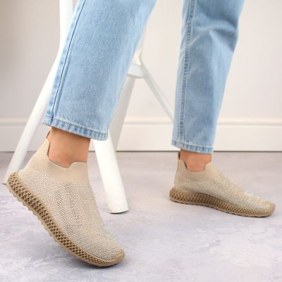 8. D&A W OLI257A beige Slip-On-Sneaker mit Strasssteinen