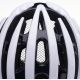 4. PELETON Helm