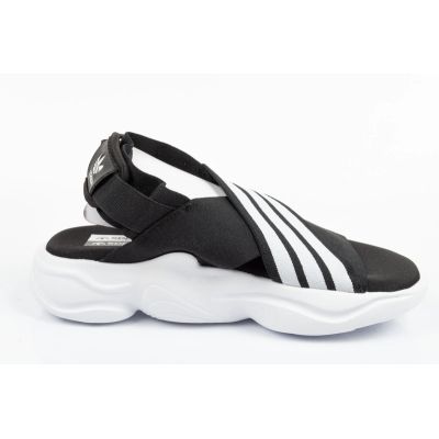 24. Adidas Magmur Sandale W EF5863