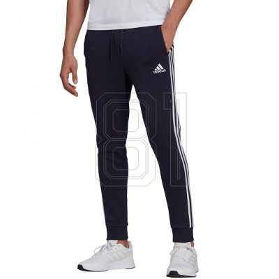 2. adidas Essentials Fleece Tapered Cuff 3-Band M GK8823 Hose