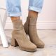 13. Wildlederstiefeletten mit Blockabsatz und Plateau, isoliert, M.Daszyński W SAN24B, beige